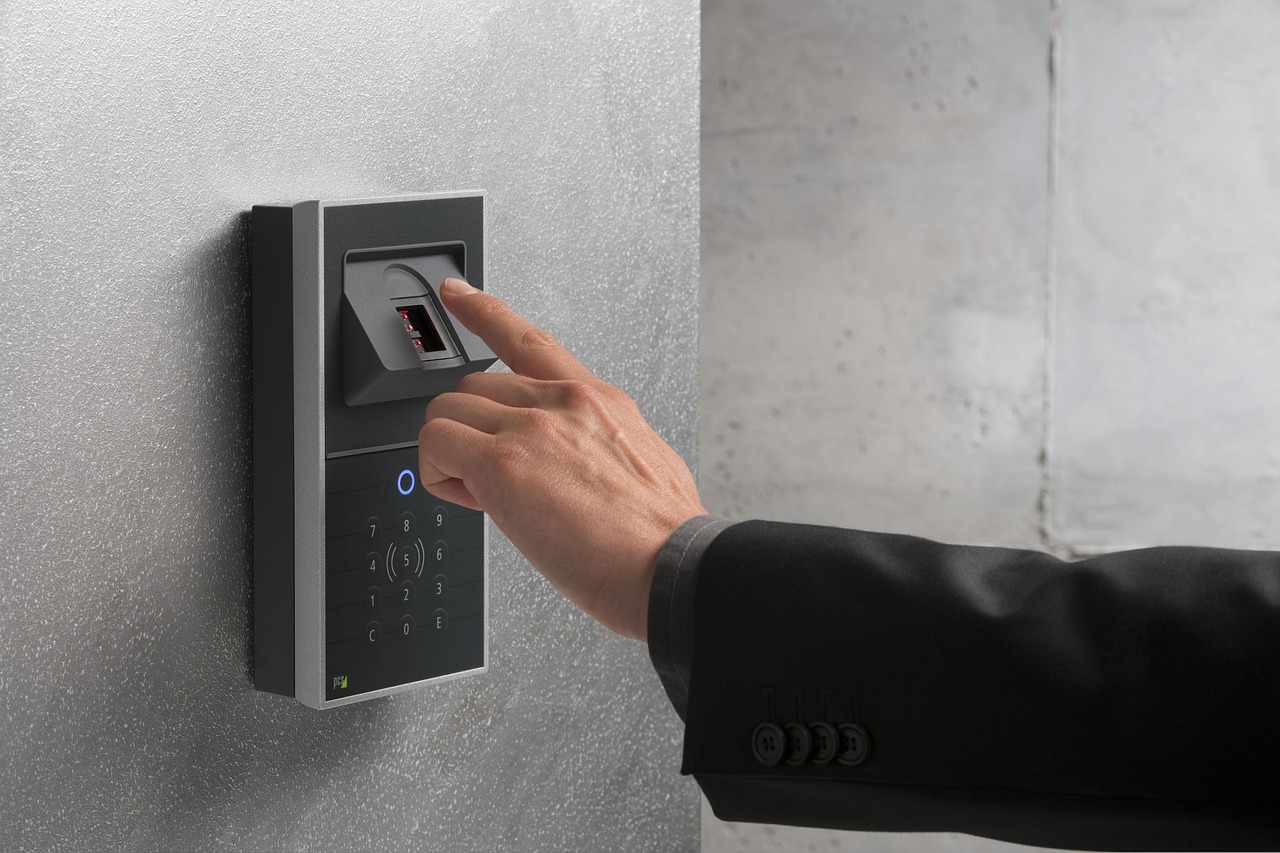 Wie funktioniert biometrische Authentifizierung sicher?